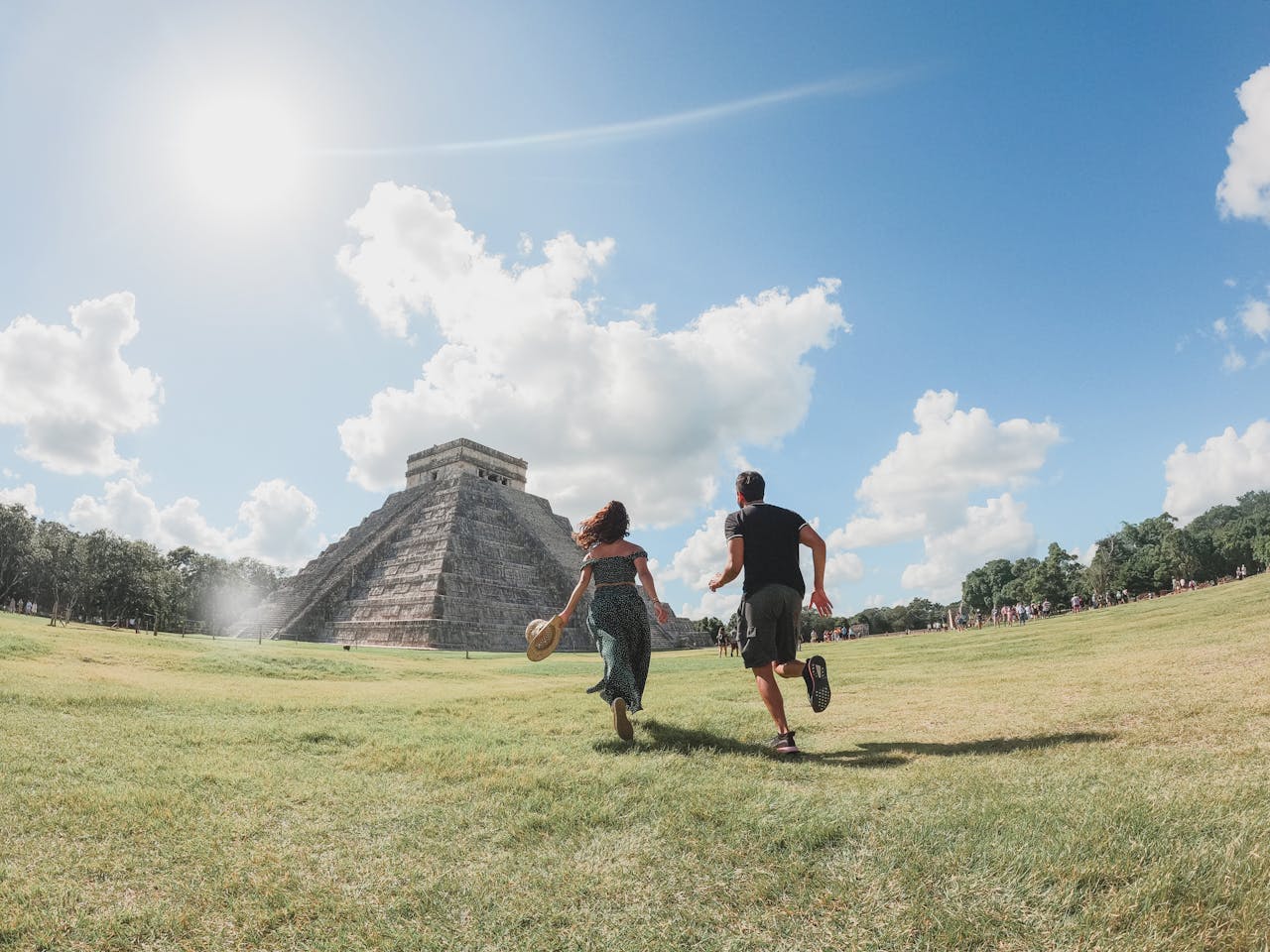Read more about the article Can I Go by Myself to Chichen Itza?